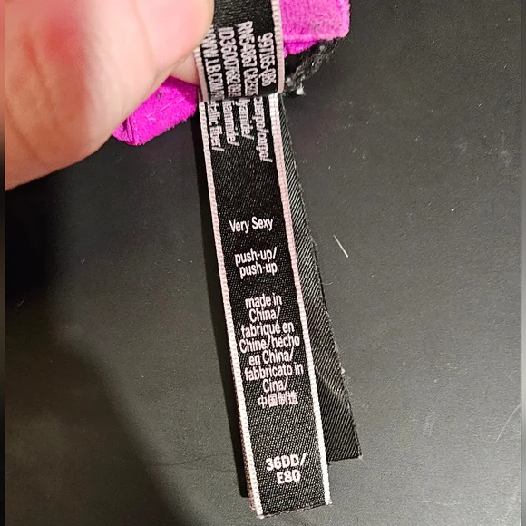 Victoria's Secret Very Sexy Push Up Bra 36DD - Picture 3 of 4